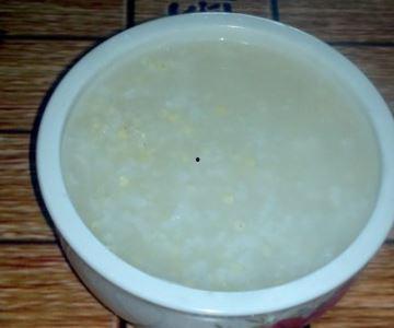 早上吃哈密瓜和小米粥,营养早餐新选择